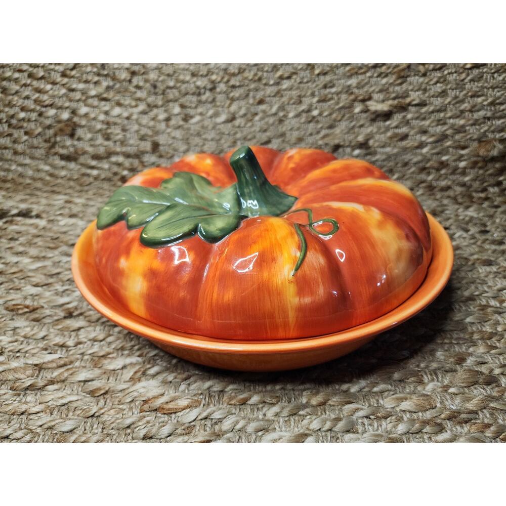 Vintage Ceramic Pumpkin Pie Dish, Pie Keeper Thanksgiving Covered Serving Dish